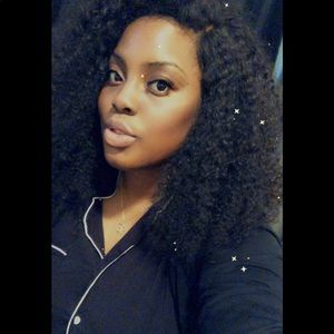 Meet your Posher, Erika